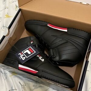 Fila f-13 size five for kids in black white and red